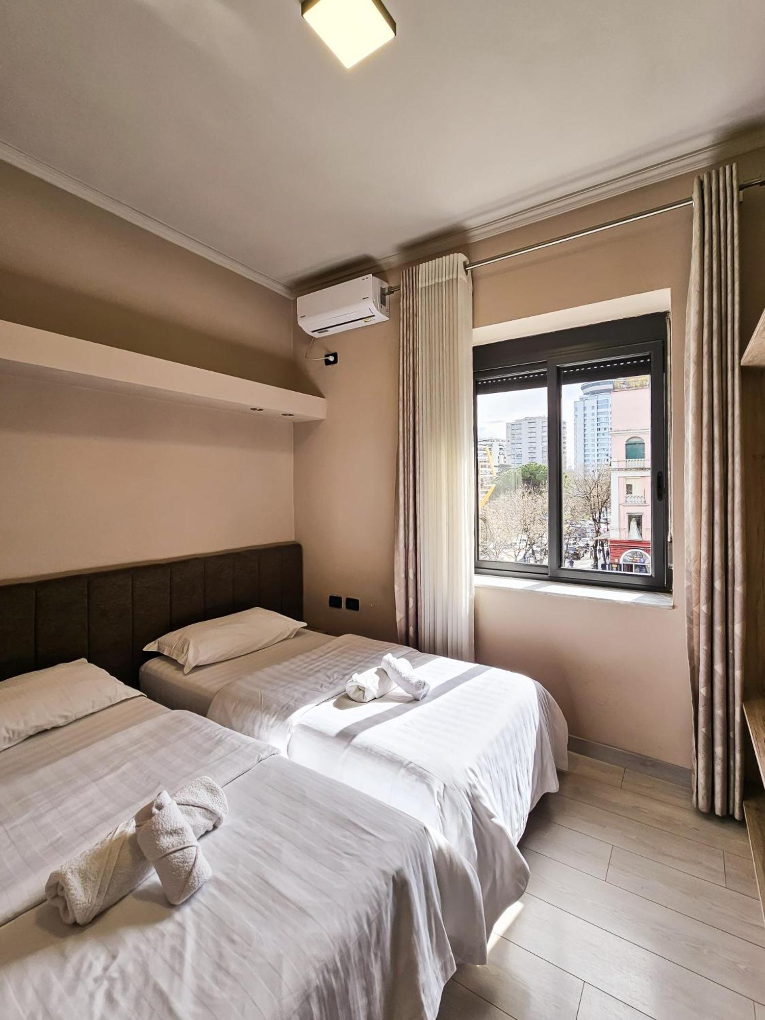 Sunflower Twin Room Tirana Zewnętrze zdjęcie